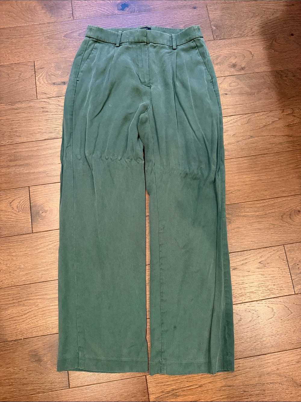 J. Crew Green Pleated Flowy Chinos Size 4P - C2-050
